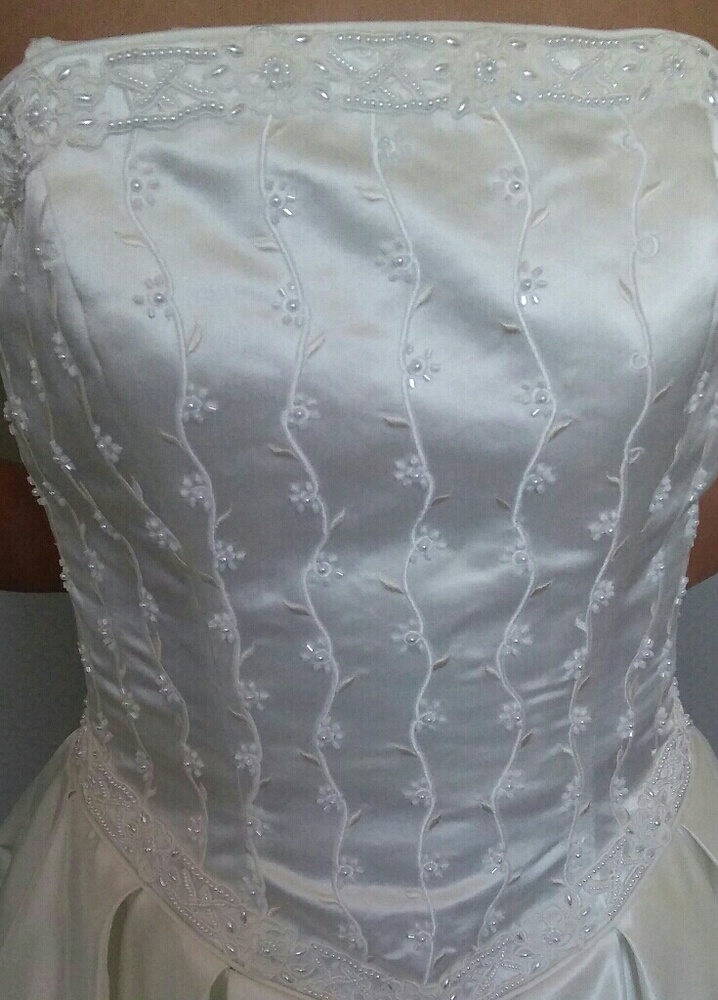 Ilissa by Demetrios strapless wedding gown